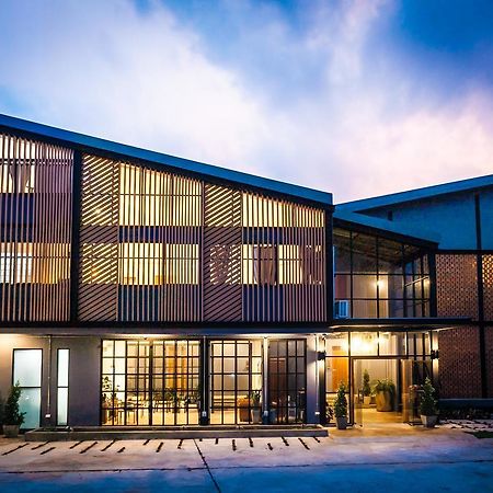 Hug Inn Phrae Eksteriør bilde