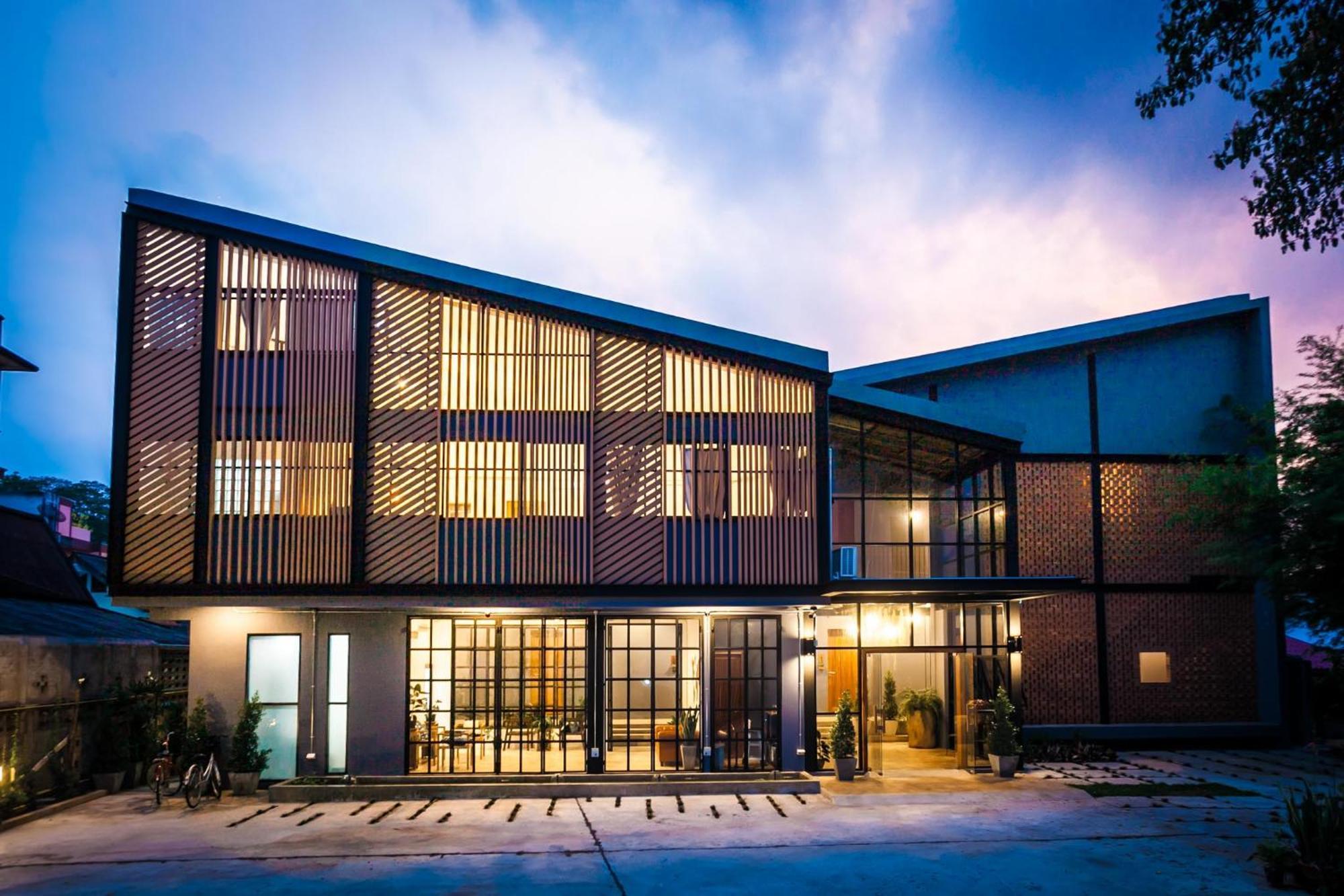 Hug Inn Phrae Eksteriør bilde